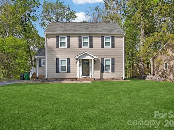 2354 Castlecomer Dr, Charlotte, NC 28262