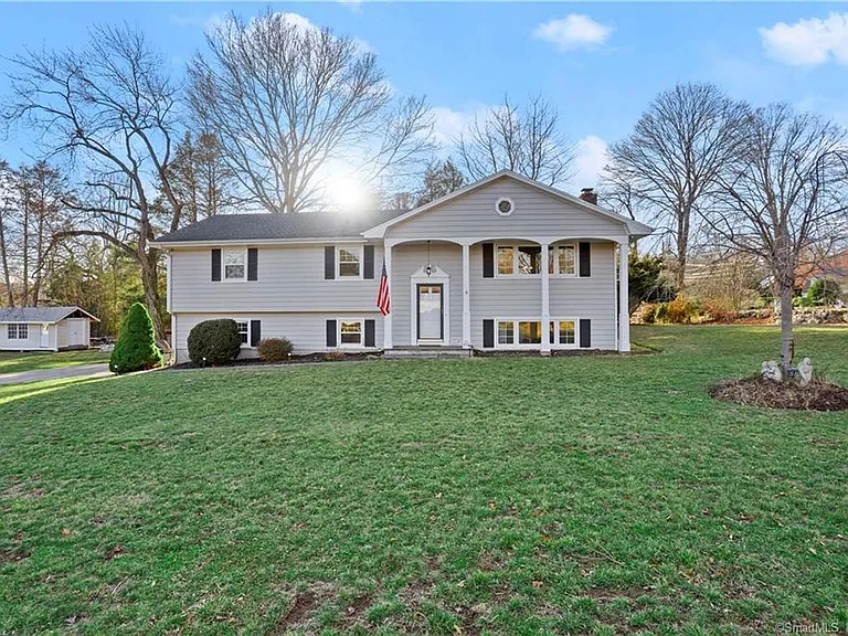 1 Cottontail Rd — Photo 2