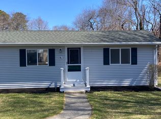 8 Regency Dr #C, Sagamore, MA 02561
