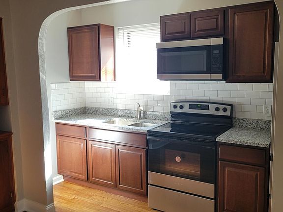 5th image of 6632 Devonshire Ave