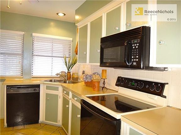 5th image of 10229 Conser St