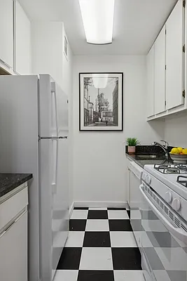 Sold by Corcoran | media 3