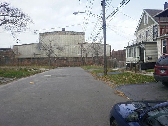 4th image of 15 Winchester Ave