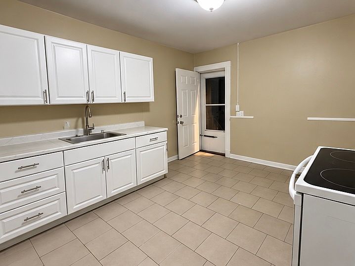 1st image of 129-131 Wilbraham Ave #1