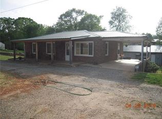 3261 Friendly Park Rd, Lenoir, NC 28645