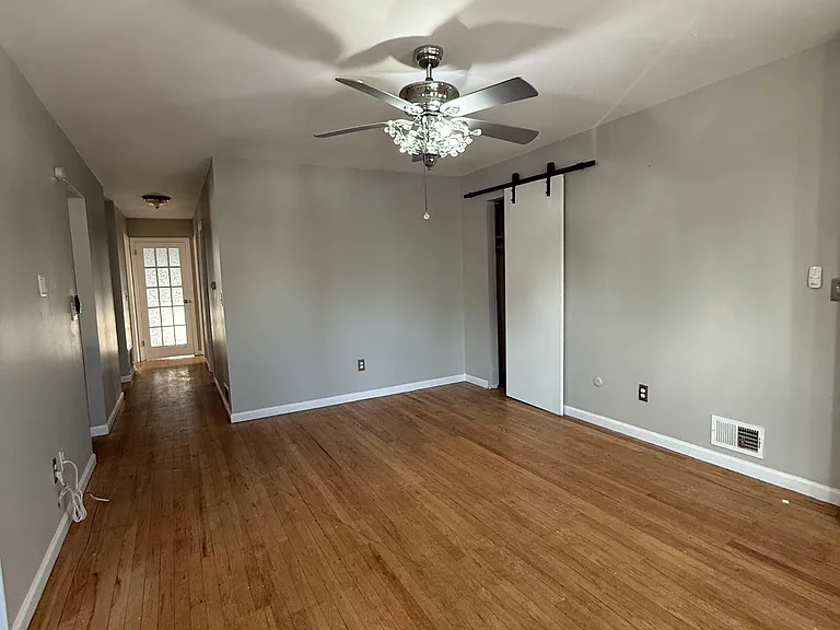 1005 Nora Dr #1 — Photo 3