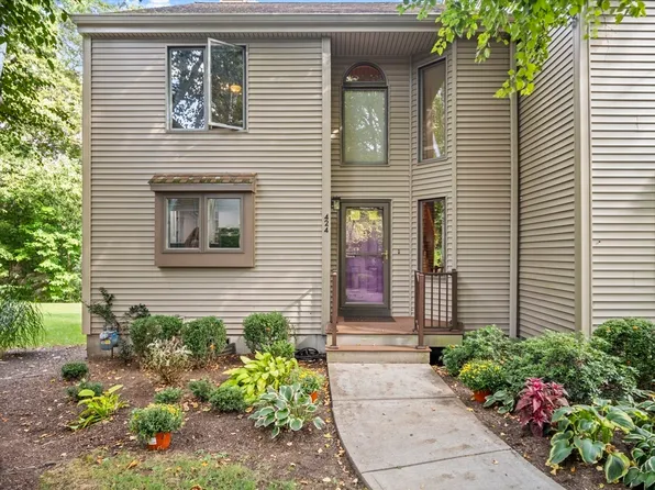 770 Salisbury St #424, Worcester, MA 01609