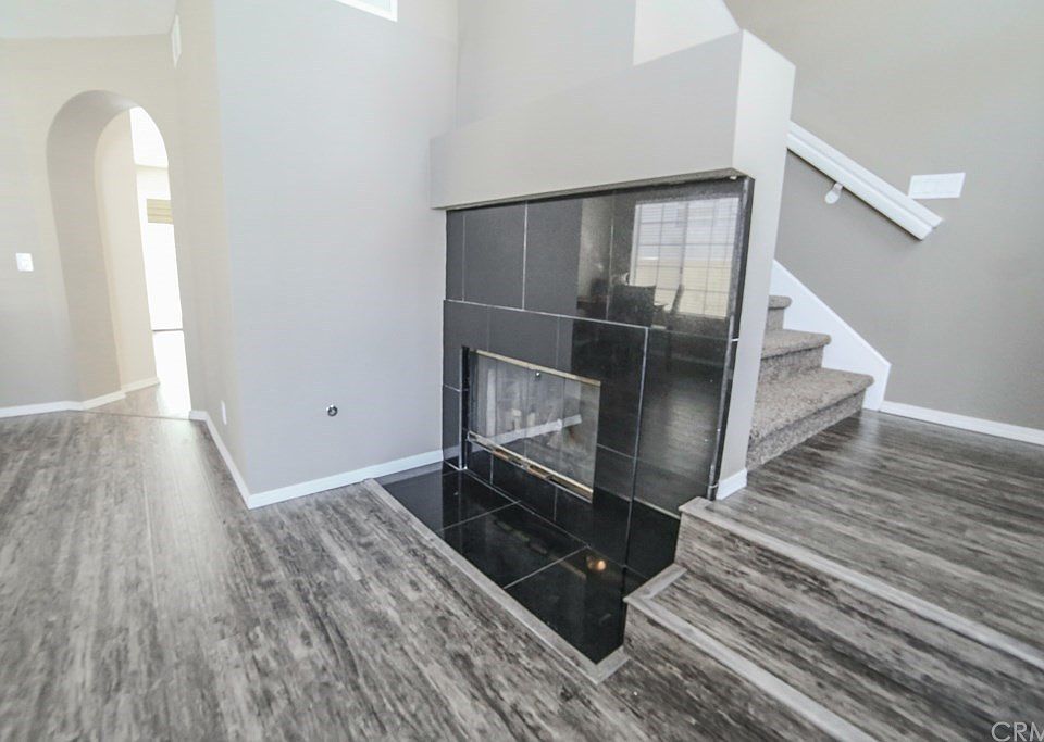 1st image of 10 Sanderling Ln