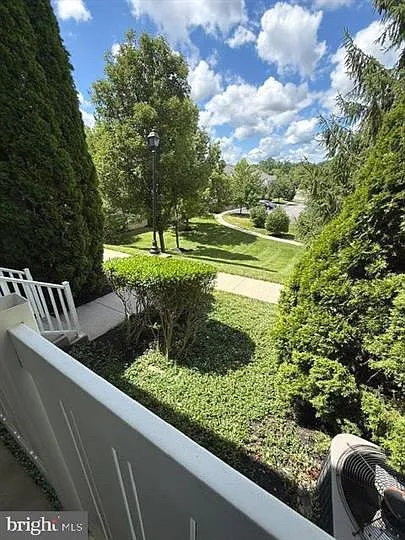 2 bed, 2.5 bath, 1258 sqft, $2,350 — Photo 3