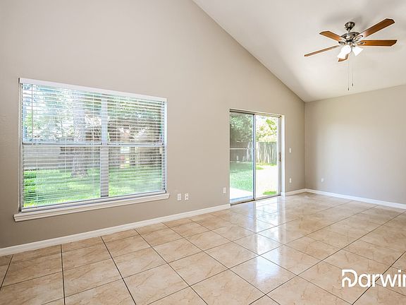 5th image of 1215 Bradwell Dr