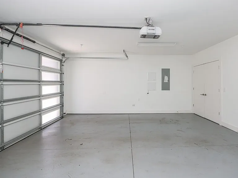 1145 Kirkwood Ave SE #14 — Photo 51
