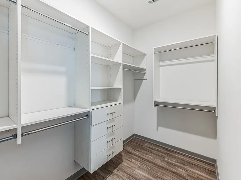 The Depot Luxury Apartments — Photo 24