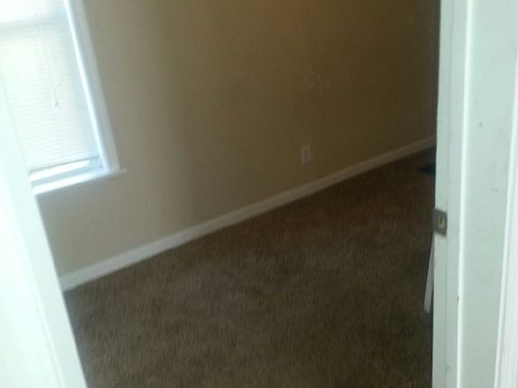 2nd image of 607 Maryland Ave E #1