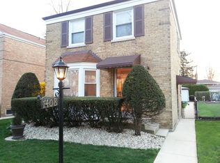 7408 Kenneth Ave, Skokie, IL 60076