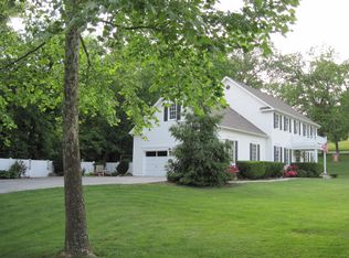 229 Elm Valley St, Clinton, TN 37716