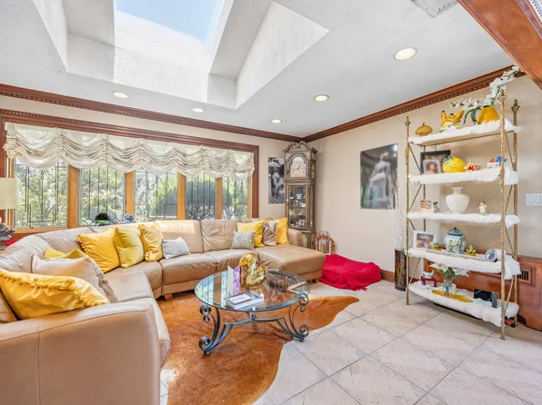 141-18 14th Avenue image 3 of 19