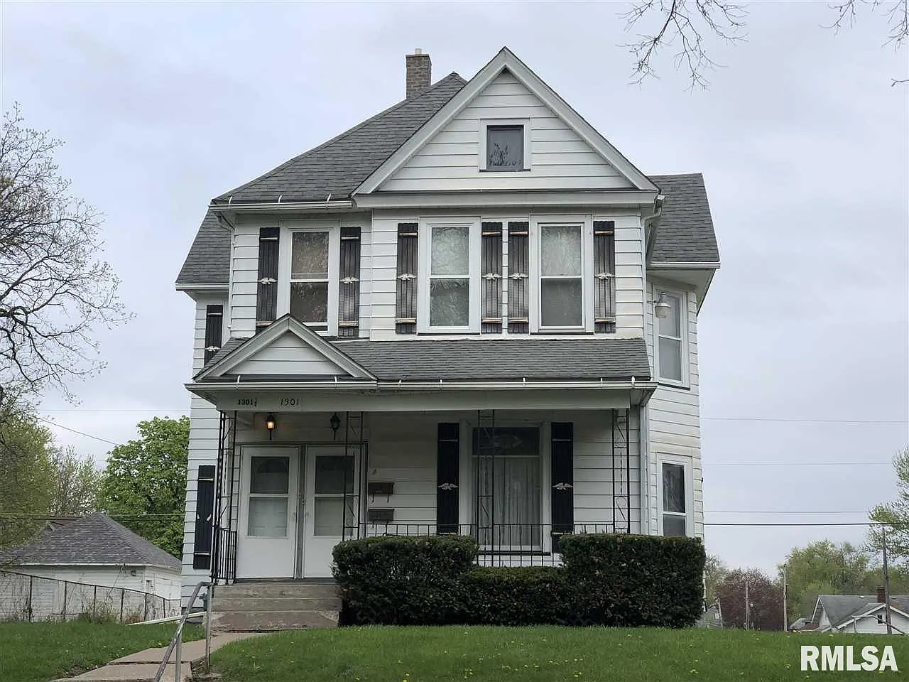 1301 Brown St photo 1