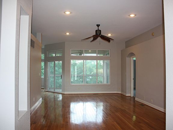 3rd image of 8423 Old World Ct
