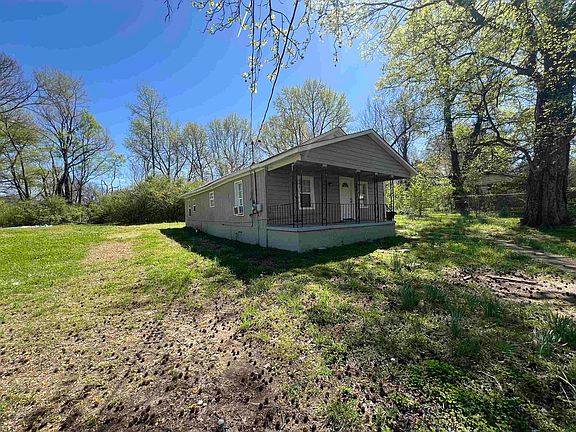 3rd image of 3044 Green Rd