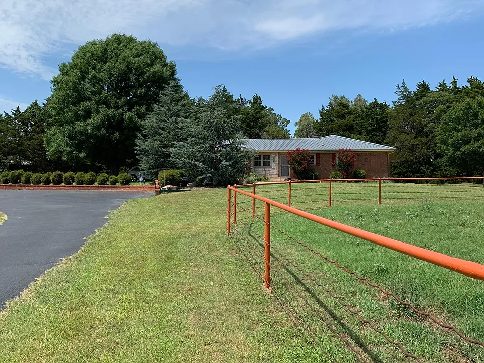 1256 Highway 62