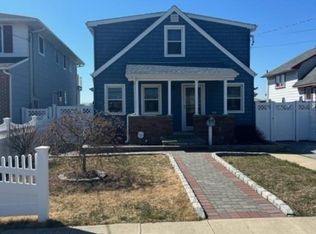 126 Doges Promenade, Lindenhurst, NY 11757