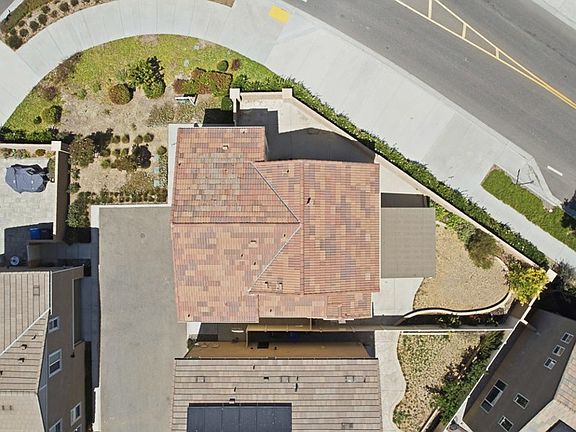 3rd image of 570 Jubilee Pl