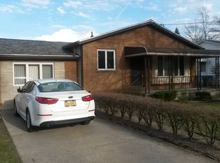 1313 99th St, Niagara Falls, NY 14304