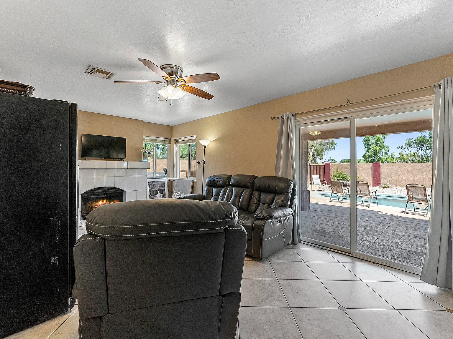 6 bed, 2116 sqft, $675 — Photo 3