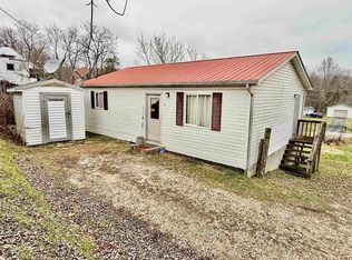 269 High St, Wayne, WV 25514