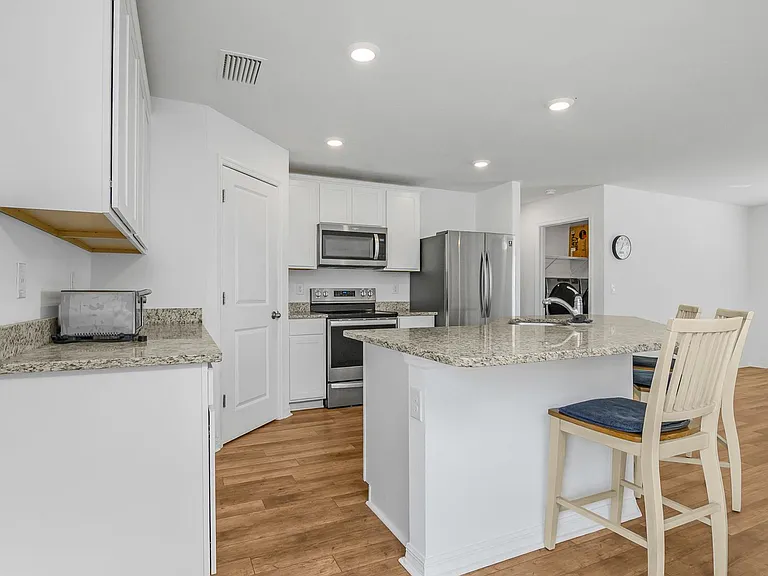 839 Yellowbird Dr — Photo 13