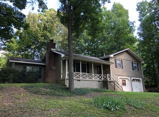 1691 Stoney Point Cir, Rocky Face, GA 30740