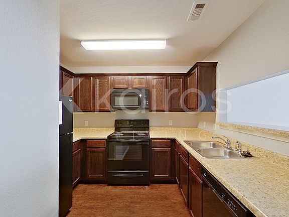 5th image of 5000 E Thomas St #B