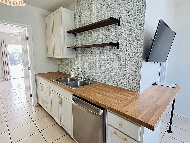 8810 Vamo Rd #8810 — Photo 1