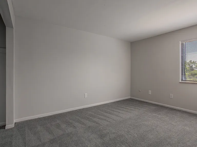 4653 Refugee Rd — Photo 12