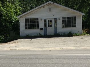 65 Main St, Dixfield, ME 04224