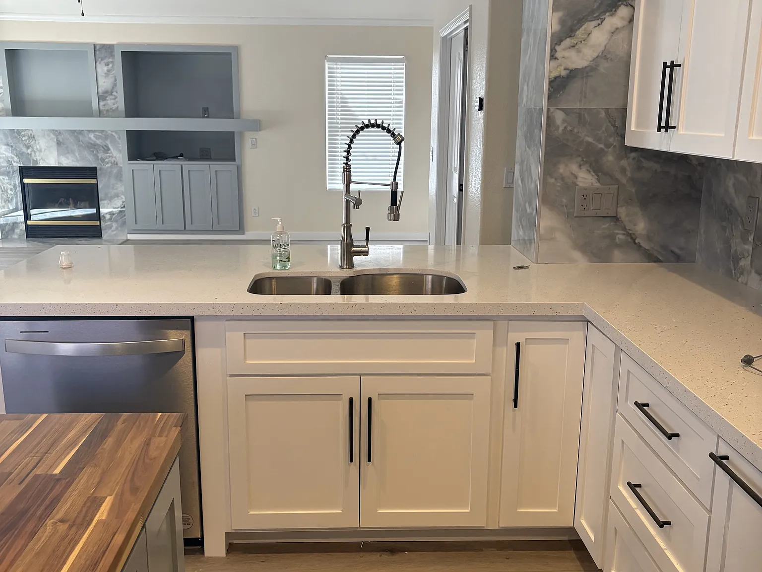 4 bed, 1678 sqft, $2,500 — Photo 3