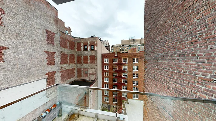 Rented by AZ REALTY NYC LLC | media 4