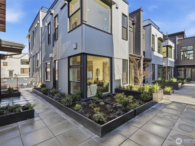 2018 Fairview Avenue E #B, Seattle, WA, 98102