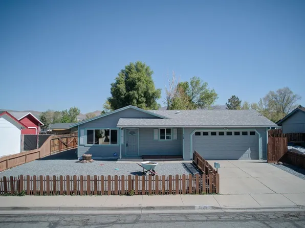 3126 Shriver Dr, Carson City, NV 89701