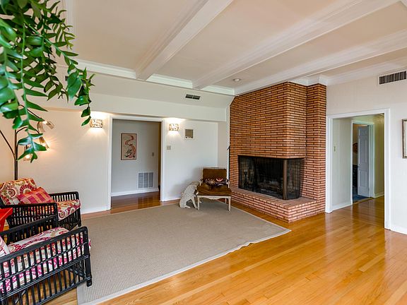5th image of 728 Ontario St