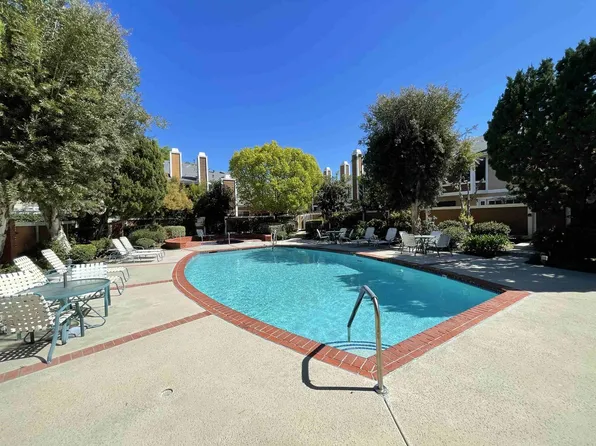 5930 Tampa Ave APT 101, Tarzana, CA 91356