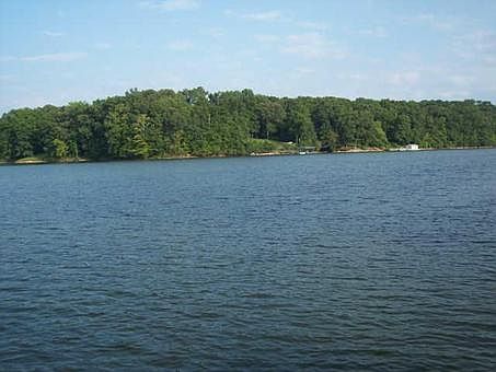 1st image of Rhoton Pl