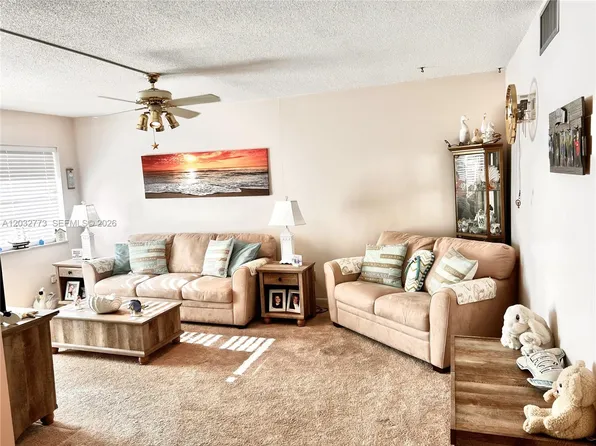 1750 Jefferson St APT 303, Hollywood, FL 33020