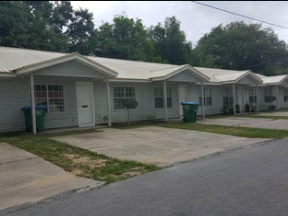 1st image of 191 W Bowers Ave