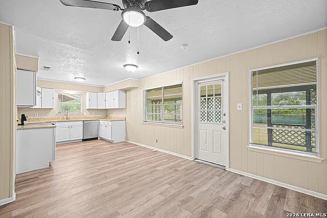4 bed, 2.0 bath, 1248 sqft, $1,495 — Photo 4