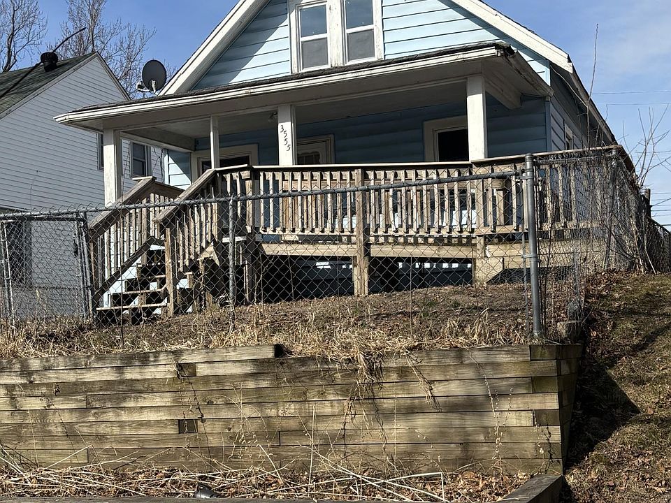 1st image of 3555 Thomas Ave N