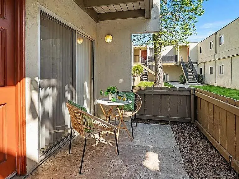 2850 Reynard Way #11 — Photo 13