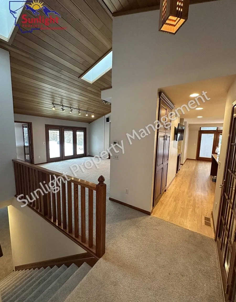 2940 Rimrock Rd in Billings, MT 59102 — Photo 3