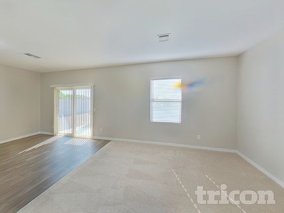 3rd image of 37123 W Capri Ave