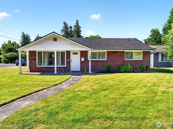 1604 W Pioneer Avenue, Puyallup, WA 98371